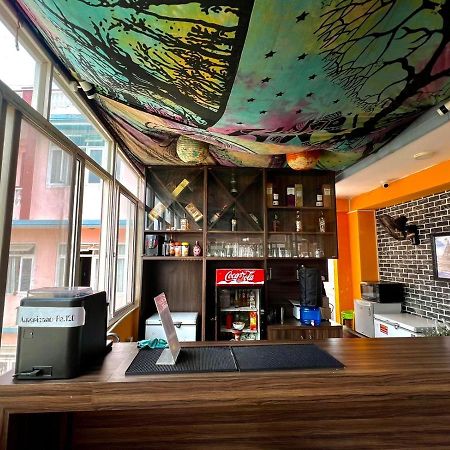 Bodhi Tree Hostel Катманду Экстерьер фото